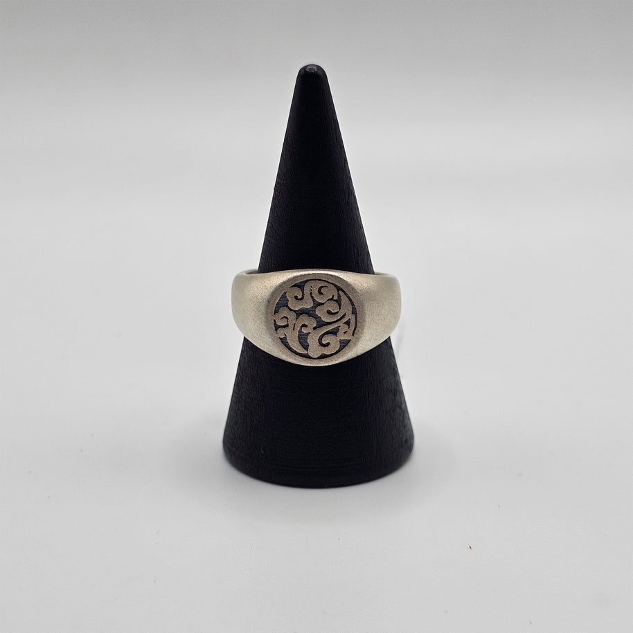 Hefty Signet