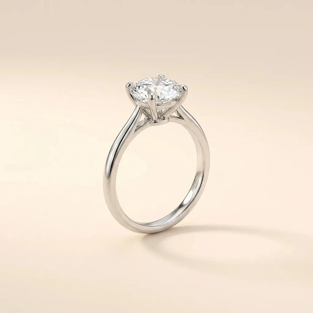 Giant's Solitaire round-cut solitaire ring in S925 sterling silver by Maadin Artistry
